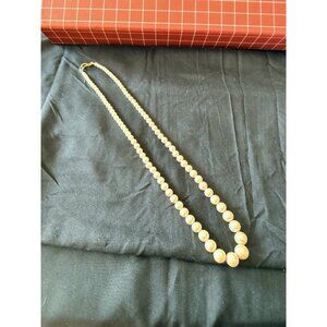 Pearl Faux choker necklace vintage Clasp is marked PAT637066 18"